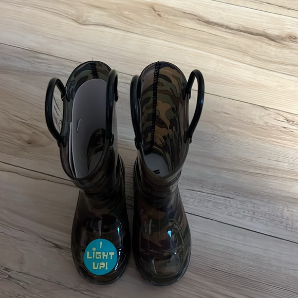 BNWT Western Chief Light Up Rain Boots Toddler Size 7 - Picture 4 of 4